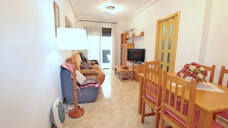 Apartamento de 2 dormitorios en Torrevieja, Spain No. 2487 № 3