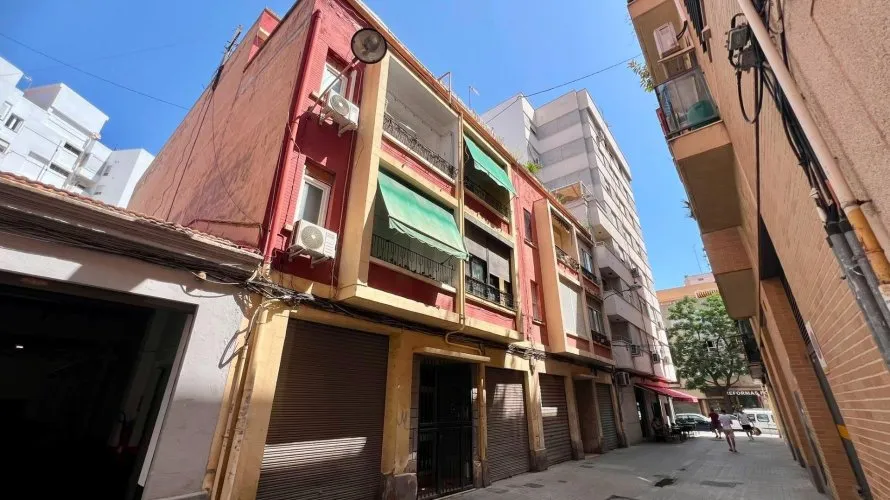 Apartamento de 2 dormitorios en Valencia, Spain No. 2425