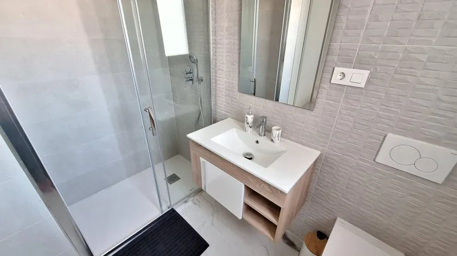 Apartamento de 2 dormitorios en Torrevieja, Spain No. 2424 № 11