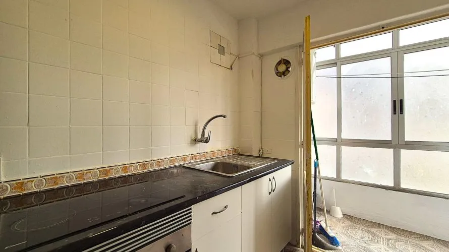 Apartamento de 1 dormitorio en Alicante, Spain No. 2433 № 14