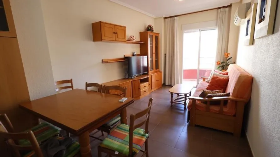 Apartamento de 1 dormitorio en Torrevieja, Spain No. 2410 № 8