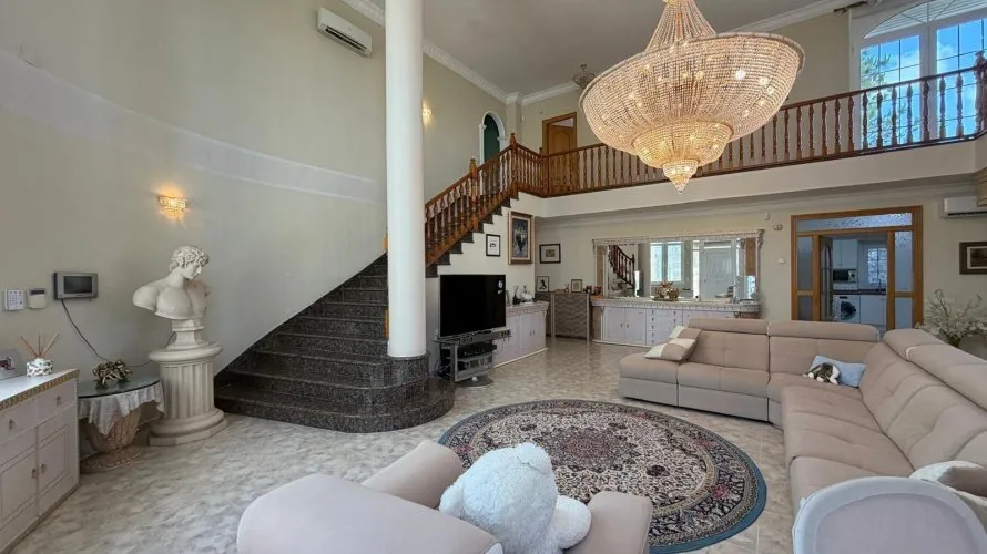 Villa de 6 dormitorios en Rojales, Spain No. 2396 № 19
