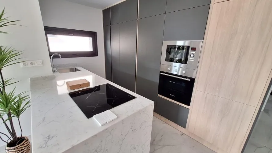 Apartamento de 2 dormitorios en Torrevieja, Spain No. 2424 № 5