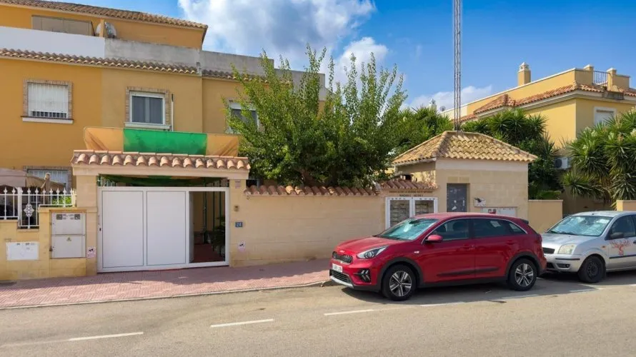 Сasa de 4 dormitorios en Rojales, Spain No. 2397 № 17