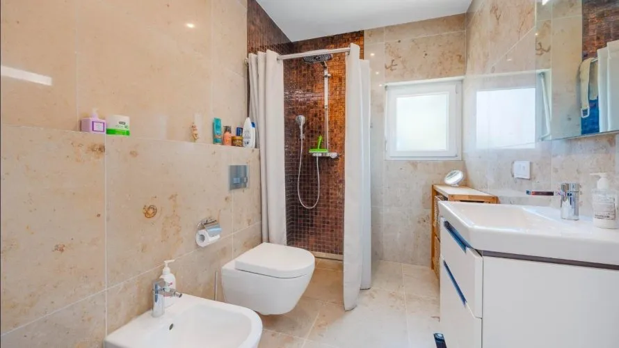 Villa de 4 dormitorios en Rojales, Spain No. 2467 № 10