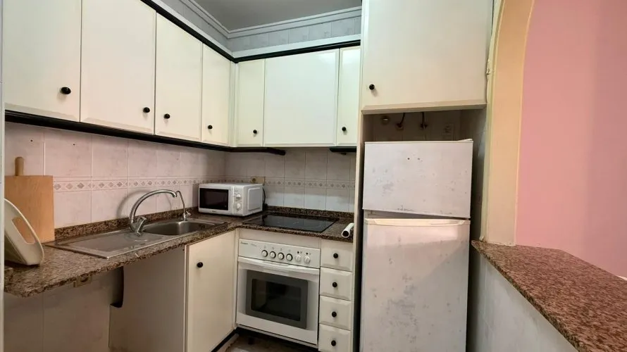 Apartamento de 2 dormitorios en Torrevieja, Spain No. 2528 № 13