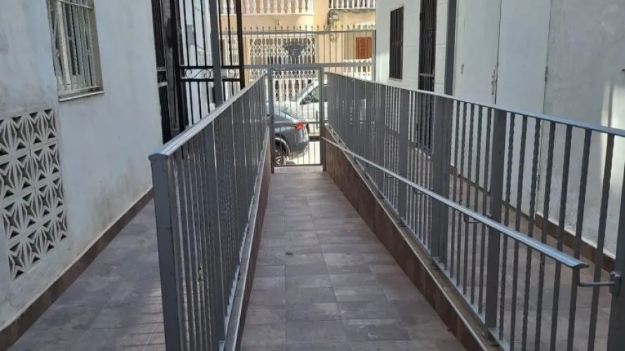 Ático de 1 dormitorio en Torrevieja, Spain No. 2679 № 1