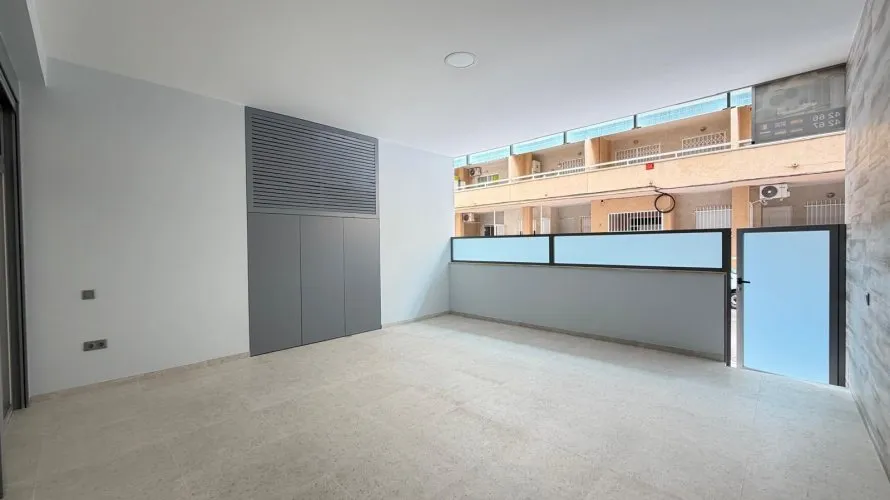 Apartamento de 2 dormitorios en Torrevieja, Spain No. 2664 № 22
