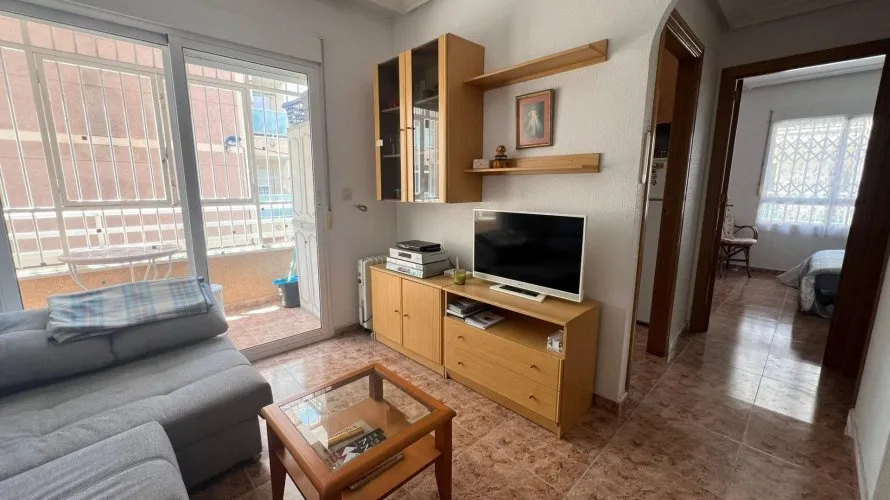 Apartamento de 2 dormitorios en Torrevieja, Spain No. 2530 № 17