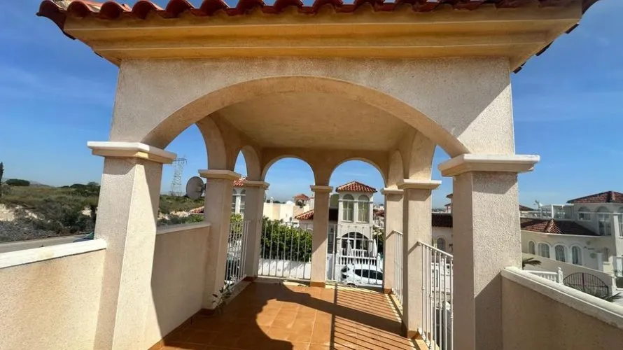 Villa de 80m² en Algorfa, Spain No. 2514 № 19