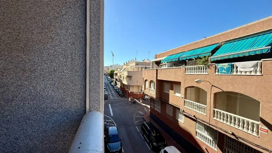 Apartamento de 2 dormitorios en Torrevieja, Spain No. 2635 № 10