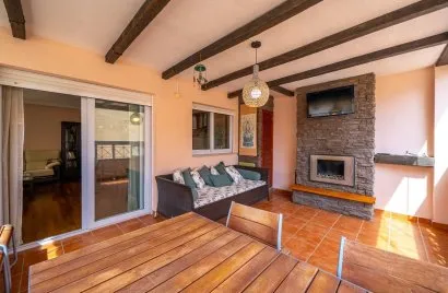 Apartamento de 3 dormitorios en Alicante, Spain No. 2668
