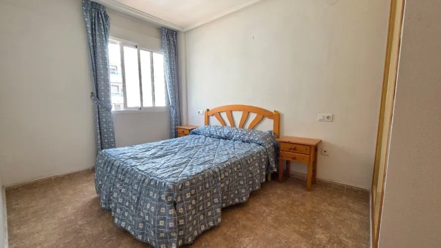 Apartamento de 2 dormitorios en Torrevieja, Spain No. 2569 № 6