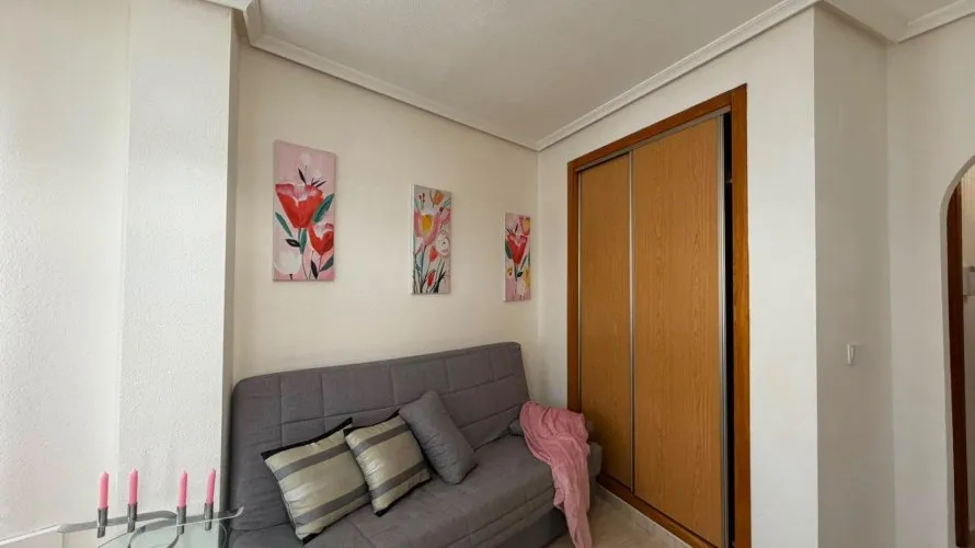 Apartamento de 40m² en Torrevieja, Spain No. 2619 № 12