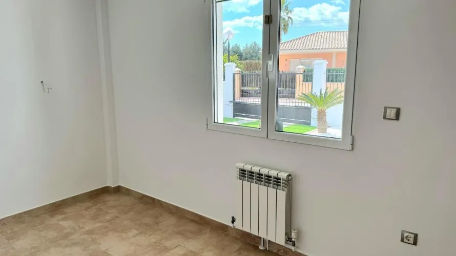 Сasa de 4 dormitorios en Totana, Spain No. 2533