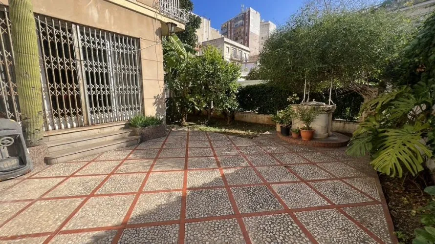 Villa de 352m² en Dénia, Spain No. 2544