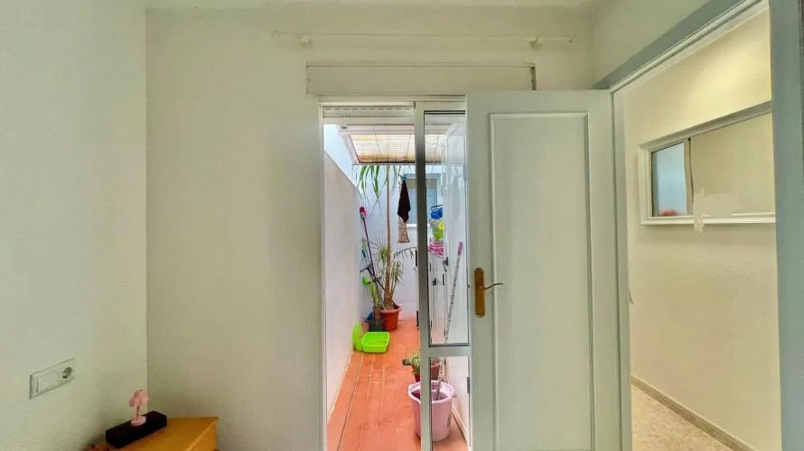 Apartamento de 1 dormitorio en Torrevieja, Spain No. 2641 № 4