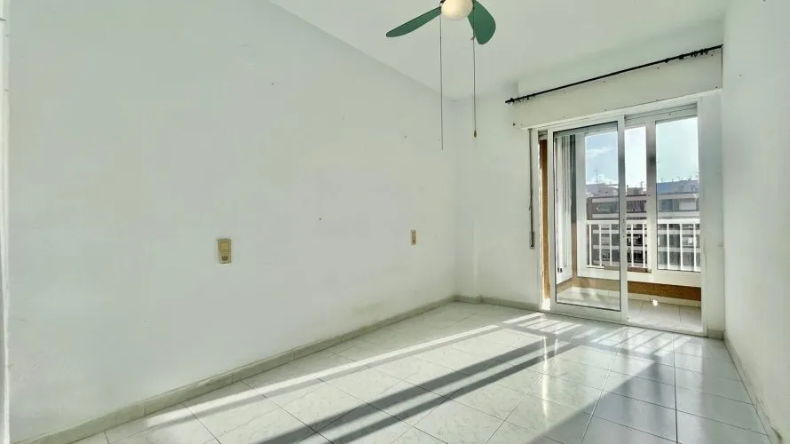 Apartamento de 3 dormitorios en Torrevieja, Spain No. 2607 № 18
