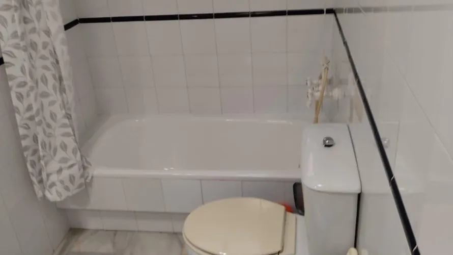 Apartamento de 2 dormitorios en Torrevieja, Spain No. 2633 № 2