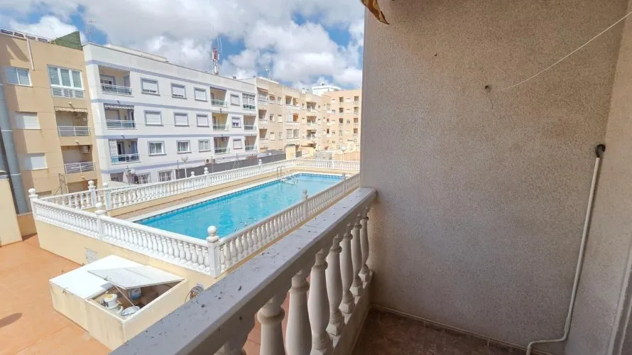 Apartamento de 2 dormitorios en Torrevieja, Spain No. 2569 № 11