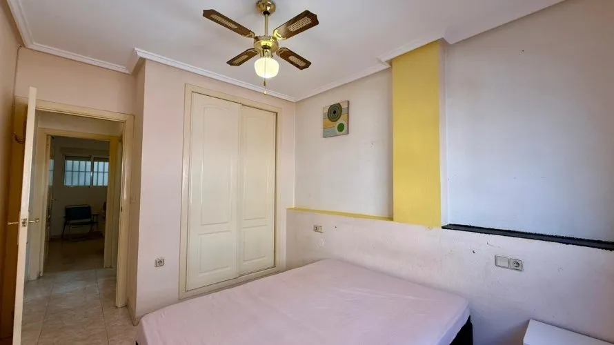 Apartamento de 2 dormitorios en Torrevieja, Spain No. 2528 № 9
