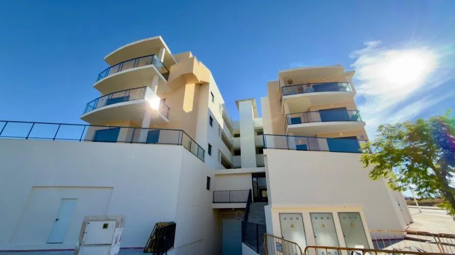 Apartamento de 3 dormitorios en Villajoyosa, Spain No. 2657 № 2