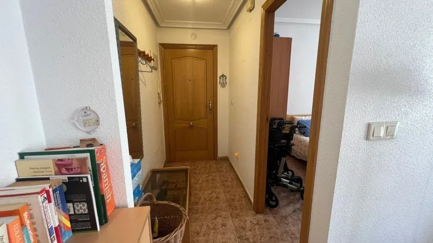 Apartamento de 2 dormitorios en Torrevieja, Spain No. 2530 № 19