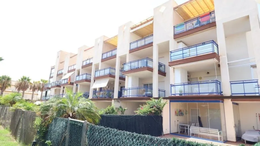 Apartamento de 2 dormitorios en Alicante, Spain No. 2520 № 4