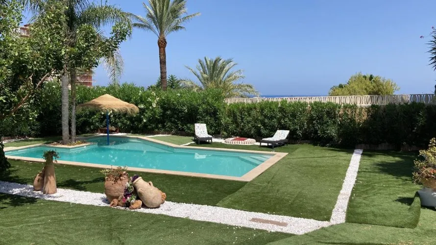 Villa de 180m² en Dénia, Spain No. 2548 № 12