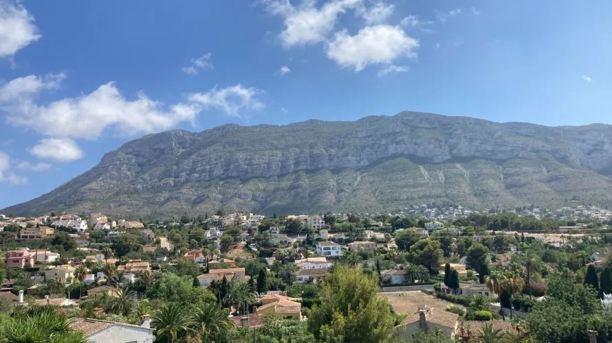 Villa de 180m² en Dénia, Spain No. 2548