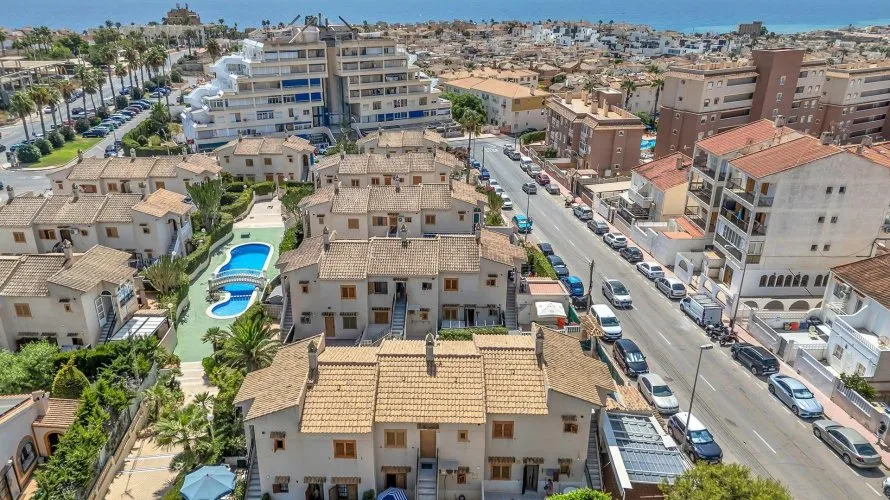 Apartamento de 55m² en Torrevieja, Spain No. 2644