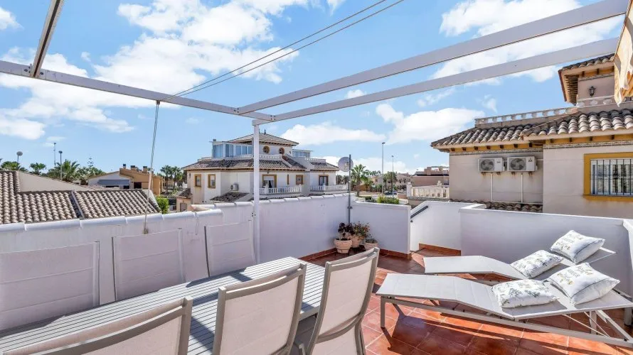 Сasa de 75m² en La Zenia, Spain No. 2650 № 2
