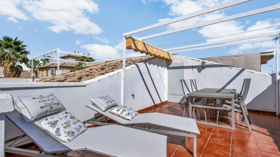 Сasa de 75m² en La Zenia, Spain No. 2650 № 3