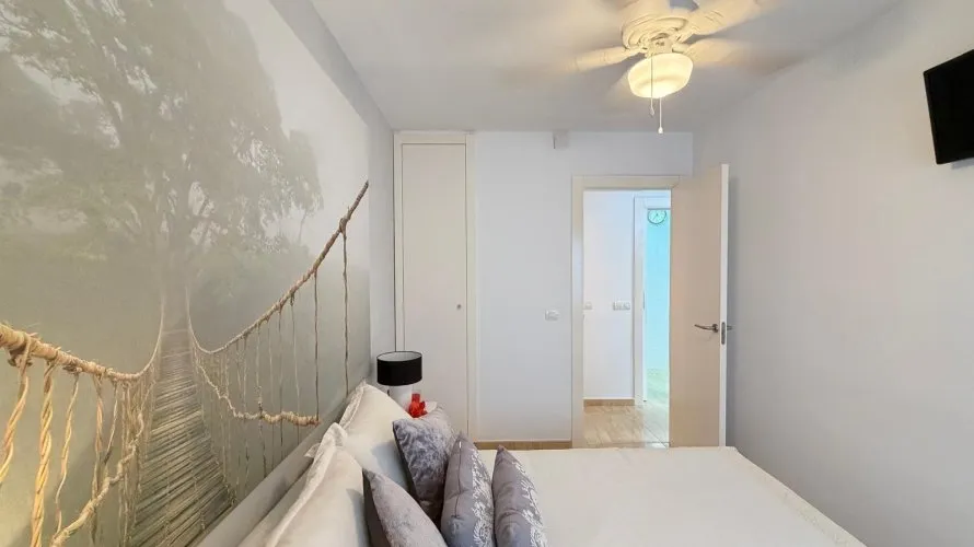 Apartamento de 2 dormitorios en Torrevieja, Spain No. 2613 № 6