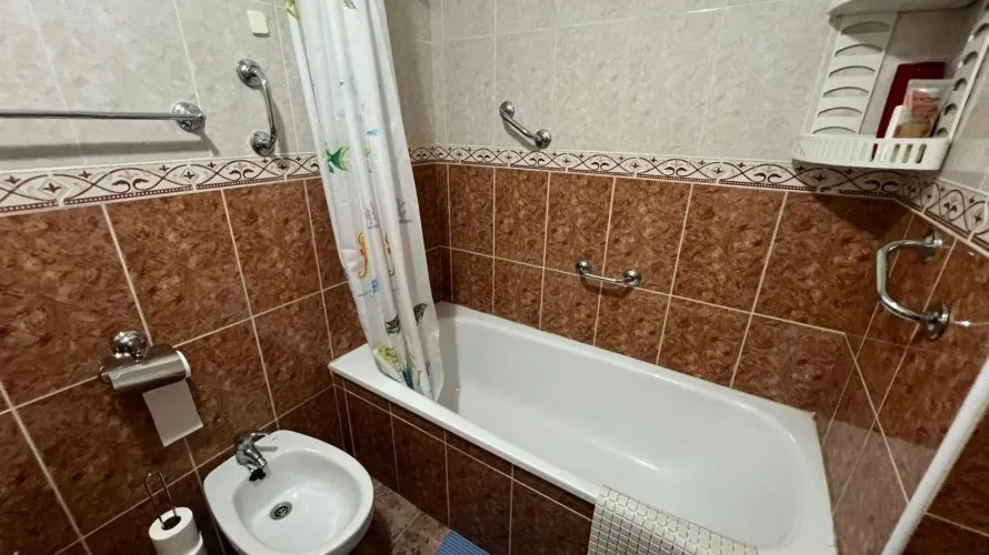 Apartamento de 2 dormitorios en Torrevieja, Spain No. 2530 № 2
