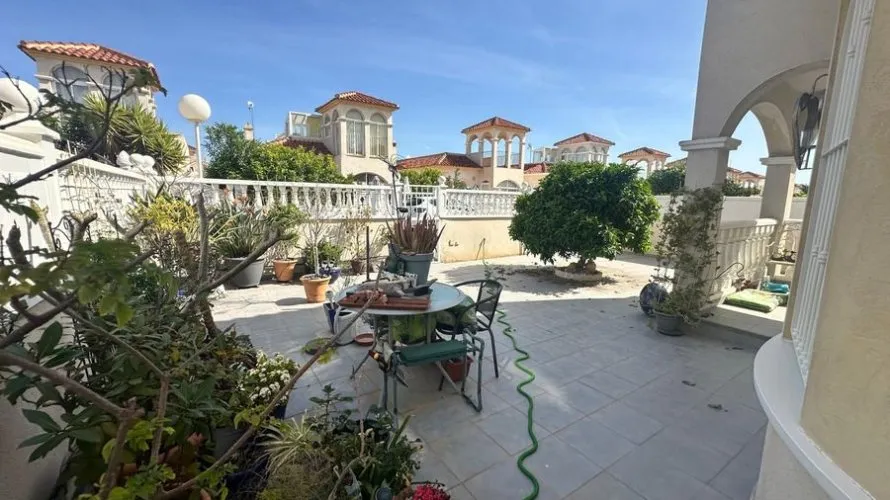 Villa de 80m² en Algorfa, Spain No. 2514 № 22
