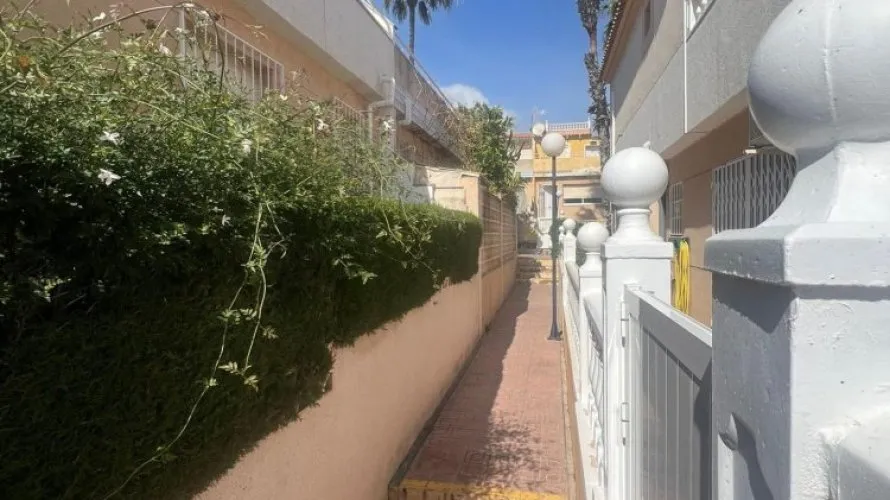 Apartamento de 1 dormitorio en Los Altos, Spain No. 2676