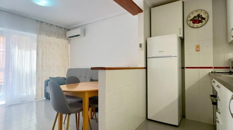 Apartamento de 1 dormitorio en Torrevieja, Spain No. 2612 № 14