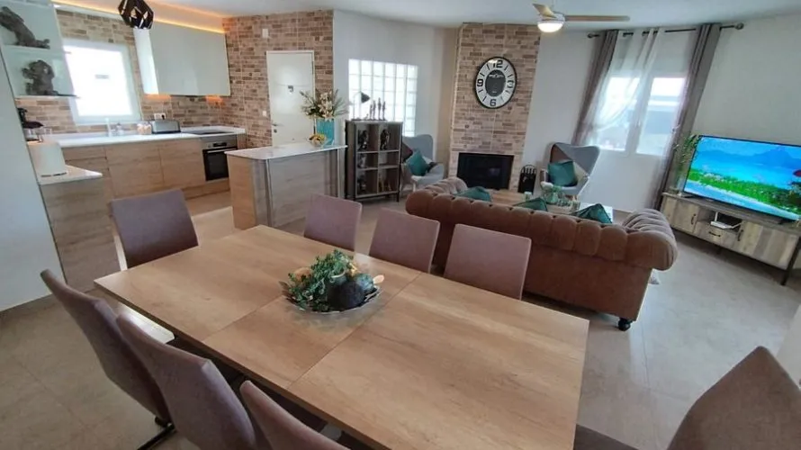 Villa de 186m² en Torrevieja, Spain No. 2513 № 12
