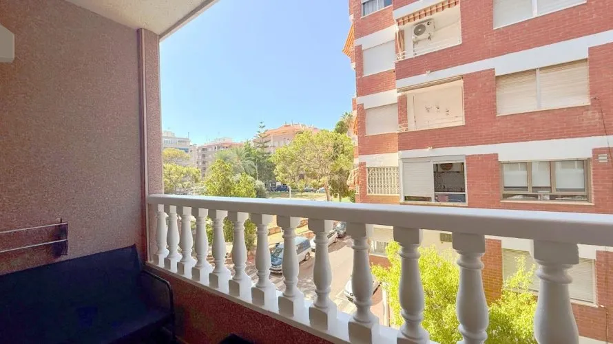 Apartamento de 2 dormitorios en Torrevieja, Spain No. 2502 № 7