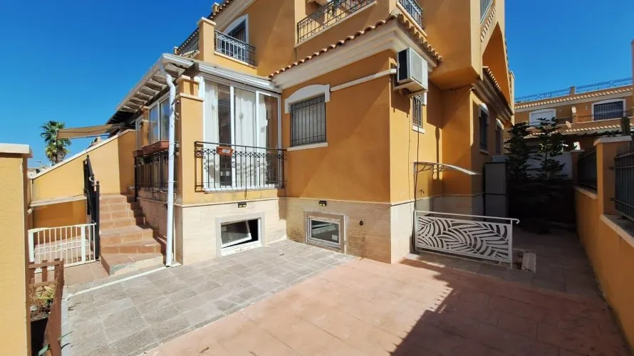 Dúplex de 83m² en Torrevieja, Spain No. 2628 № 28