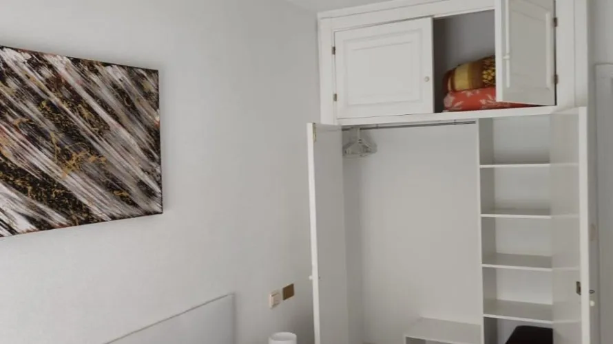 Apartamento de 2 dormitorios en Torrevieja, Spain No. 2633 № 10