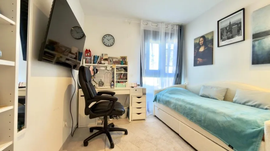Apartamento de 3 dormitorios en Villajoyosa, Spain No. 2657 № 19