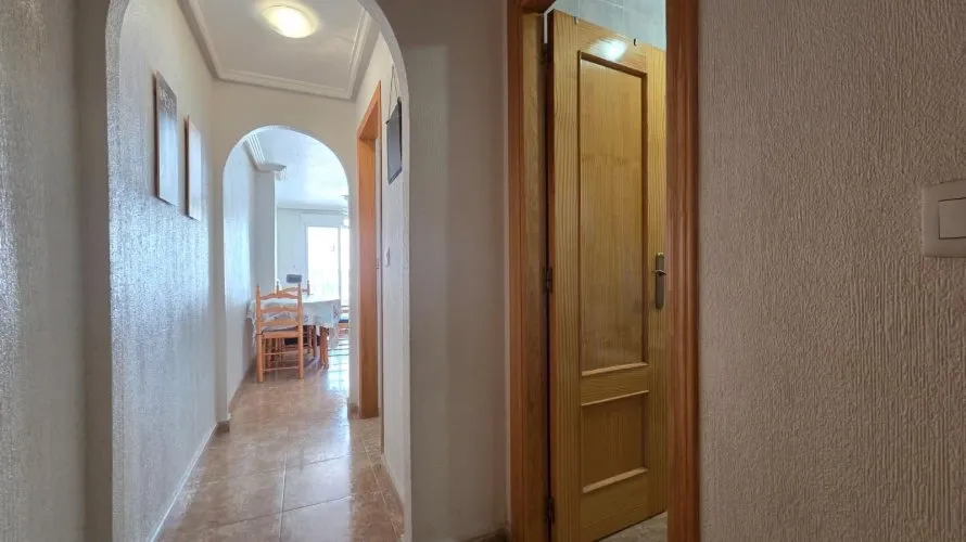 Apartamento de 2 dormitorios en Torrevieja, Spain No. 2569 № 4