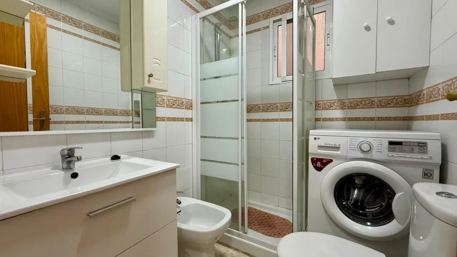 Apartamento de 2 dormitorios en Torrevieja, Spain No. 2635 № 5