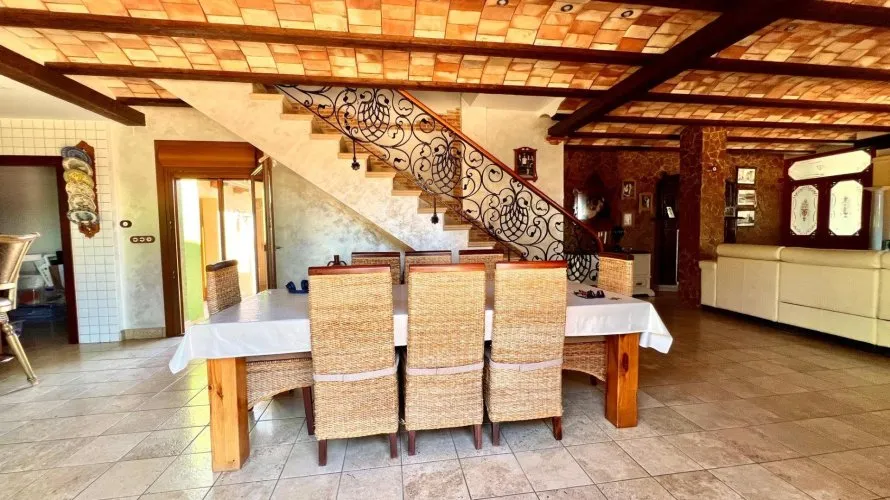 Villa de 4 dormitorios en Almoradí, Spain No. 2639 № 5