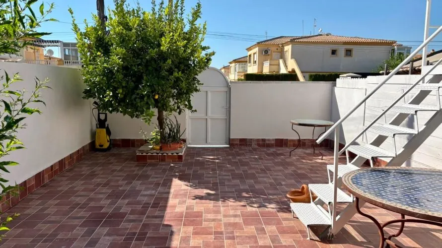 Сasa de 95m² en Alicante, Spain No. 2507 № 28