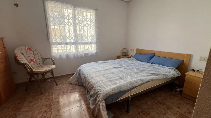 Apartamento de 2 dormitorios en Torrevieja, Spain No. 2530 № 5