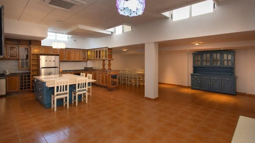 Villa de 180m² en Torrevieja, Spain No. 2595 № 3