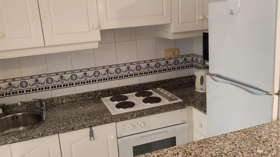 Apartamento de 2 dormitorios en Torrevieja, Spain No. 2633 № 3
